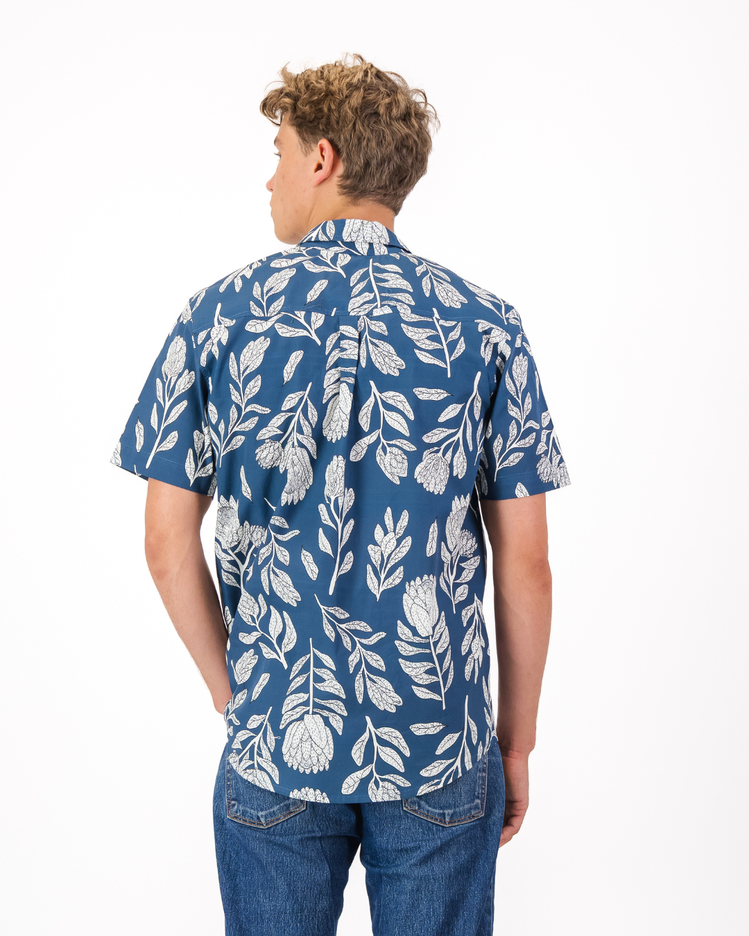Mens Holiday Shirt - White Proteas on Blue