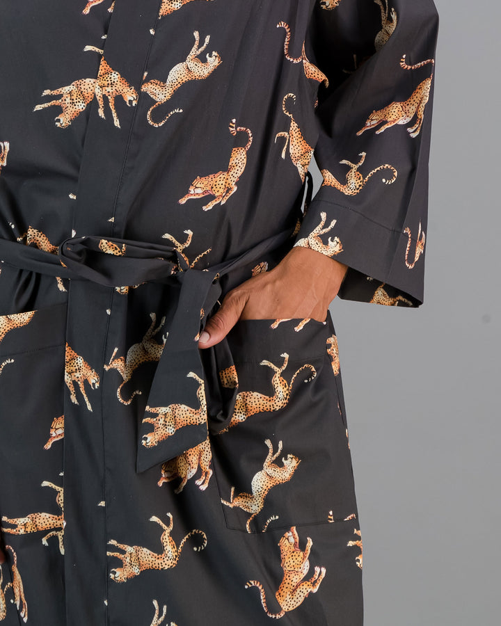 Adults Kimono - Jumping Cheetah on Charcoal Close - Woodstock Laundry