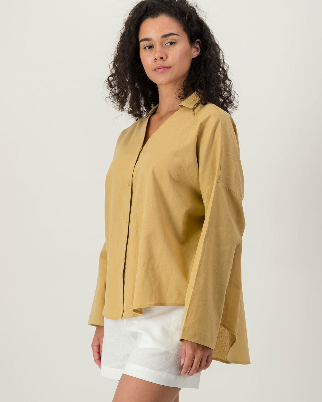 Womens Linen Flow Shirt - Sahara Front - Woodstock Laundry