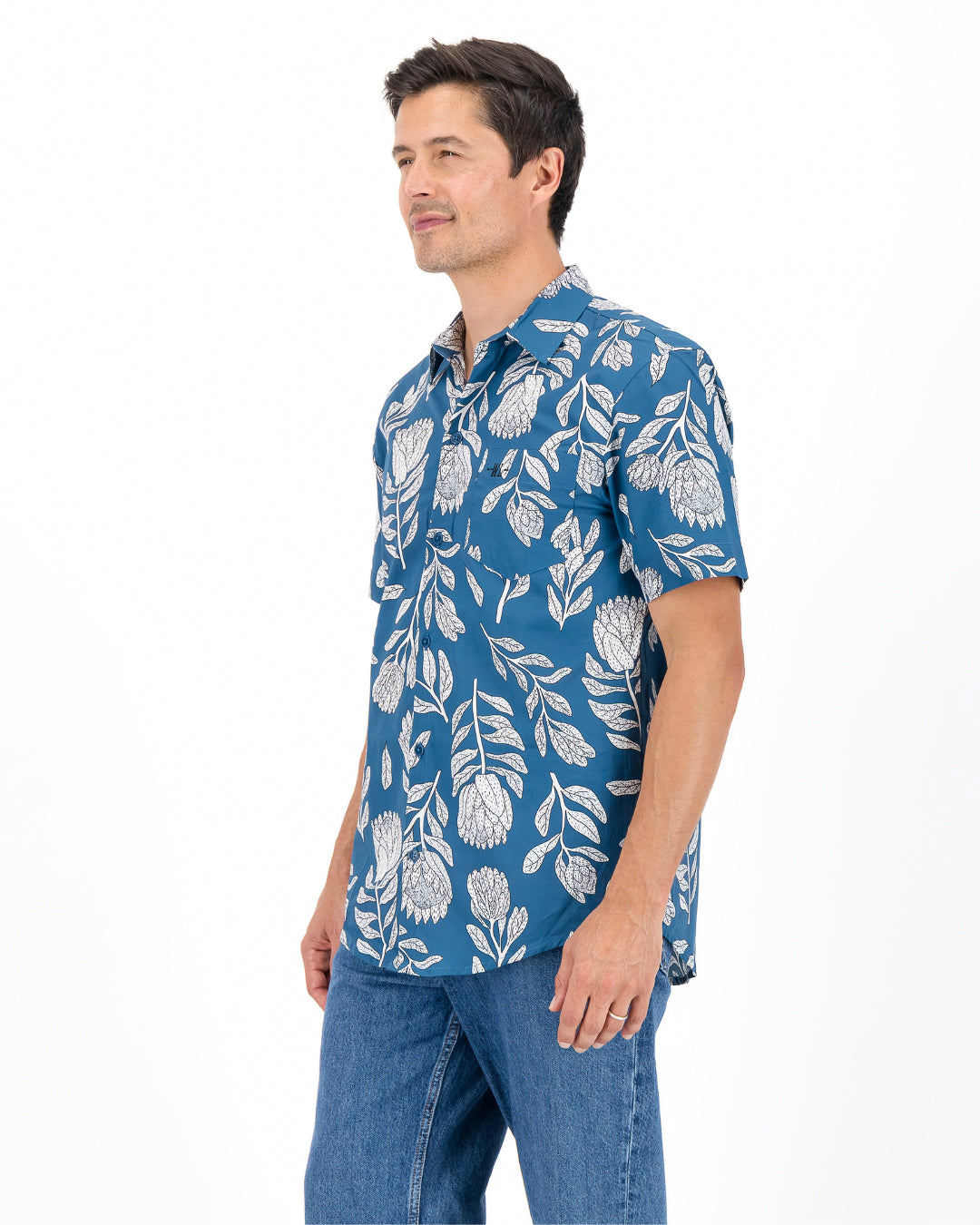 Mens Holiday Shirt - White Proteas on Blue