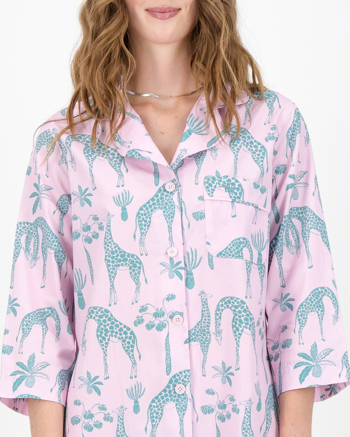 Womens Sleepshirt - Green Giraffes on Pink