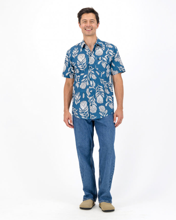 Mens Holiday Shirt - White Proteas on Blue